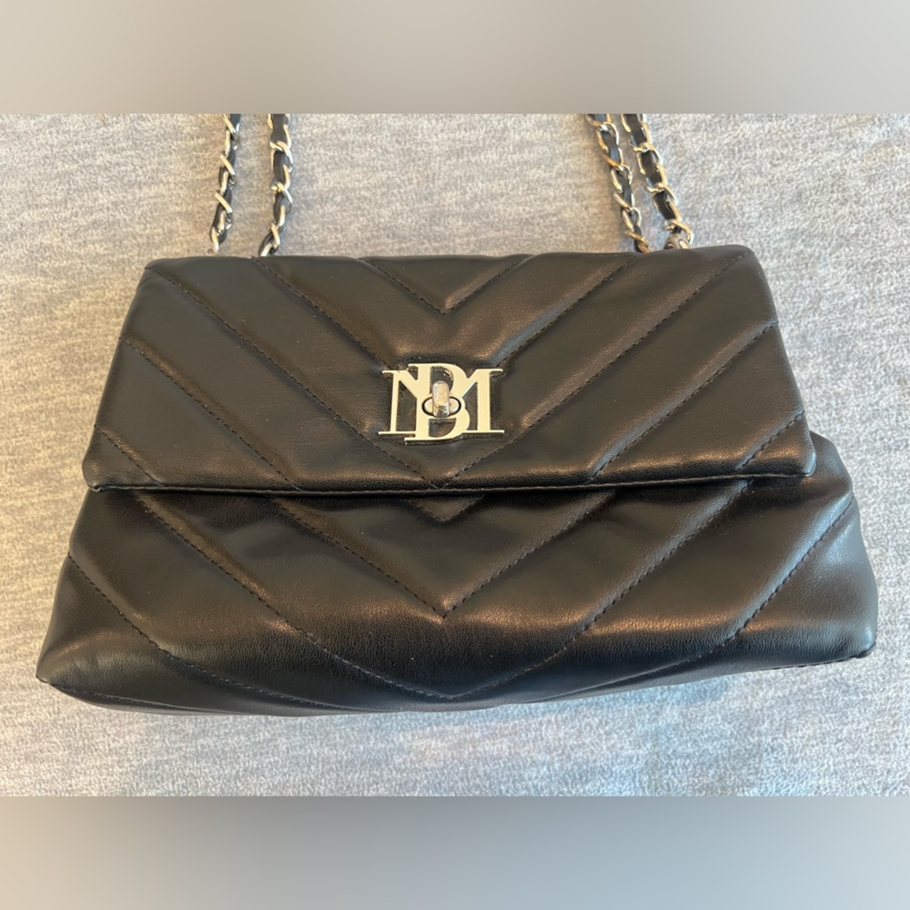 Badgley Mischka Women’s Mini Chevron Crossbody Bag‎ Black Quilted Faux Leather - Picture 6 of 16